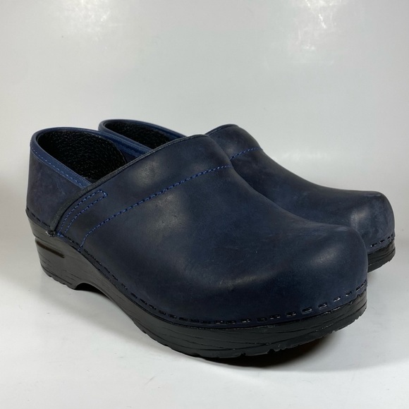 soft dansko shoes
